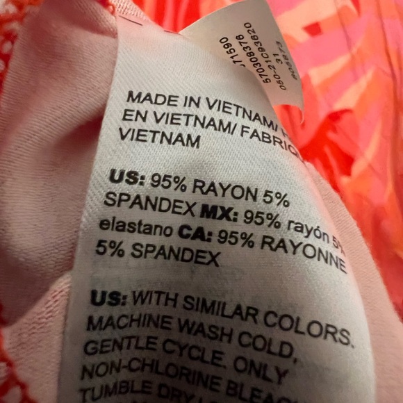 Chico's Red and Pink Patterned Top - Picture 6 of 6